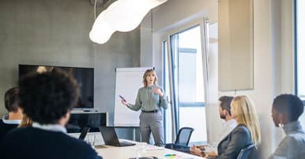 2560 x 1338 large ( 2)